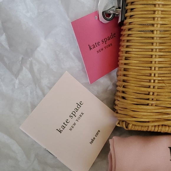 Kate spade HOST PICk   gorgeous wicker bag last one sold out its gorgeous ๐ - Picture 3 of 8